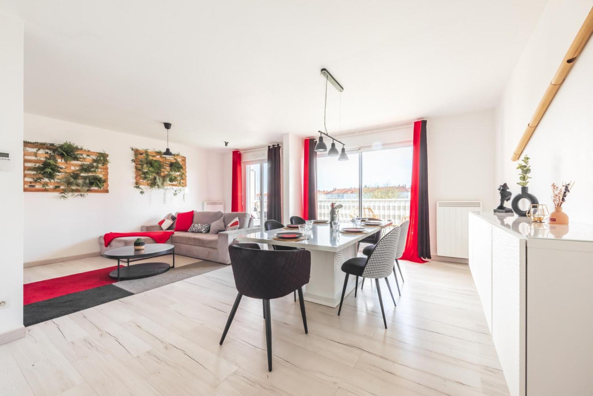 Nouveau - Vivacity - Gare Lingolsheim Rom bilde